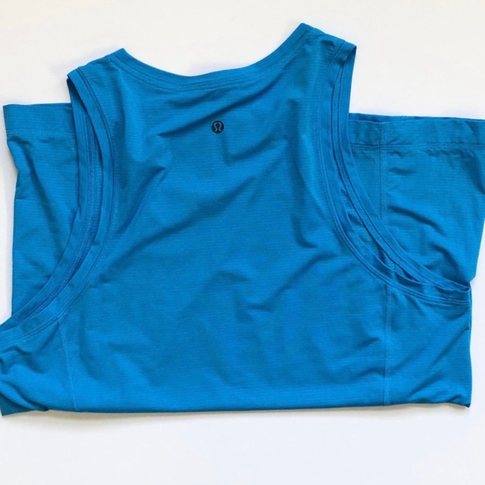 Lululemon Aqua Tank Top - Picture 5 of 9